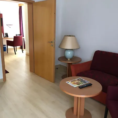 Akzent Hotel-restaurant فندق دورستن